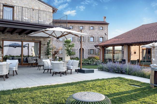 Зонт профессиональный 2.9х2.9 м Astro Timber имитация ироко, слоновая кость 2900х2900 мм Зонт профессиональный 2.9х2.9 м Astro Timber имитация ироко, слоновая кость 2900х2900 мм