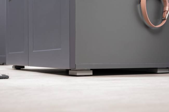 Комод Остин 16.221 с тумбой две дверки цвет серый графит/дуб крафт золотой