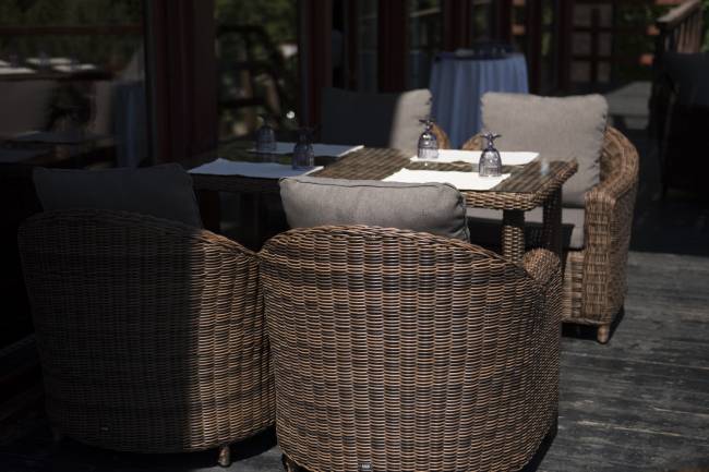 "Кон Панна" кресло из искусственного ротанга, цвет коричневый