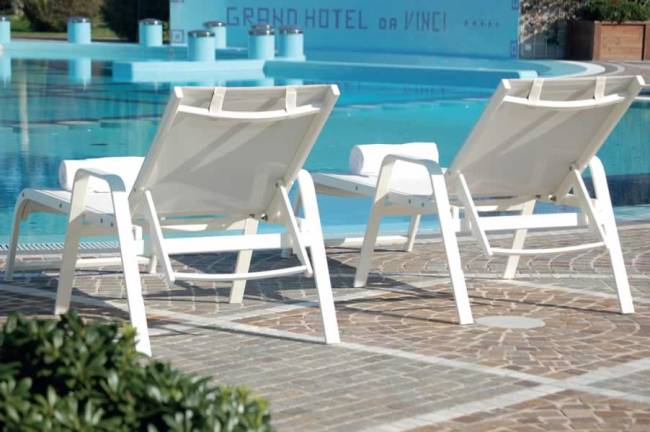 Шезлонг-лежак металлический Leisure 2080х720х400 мм